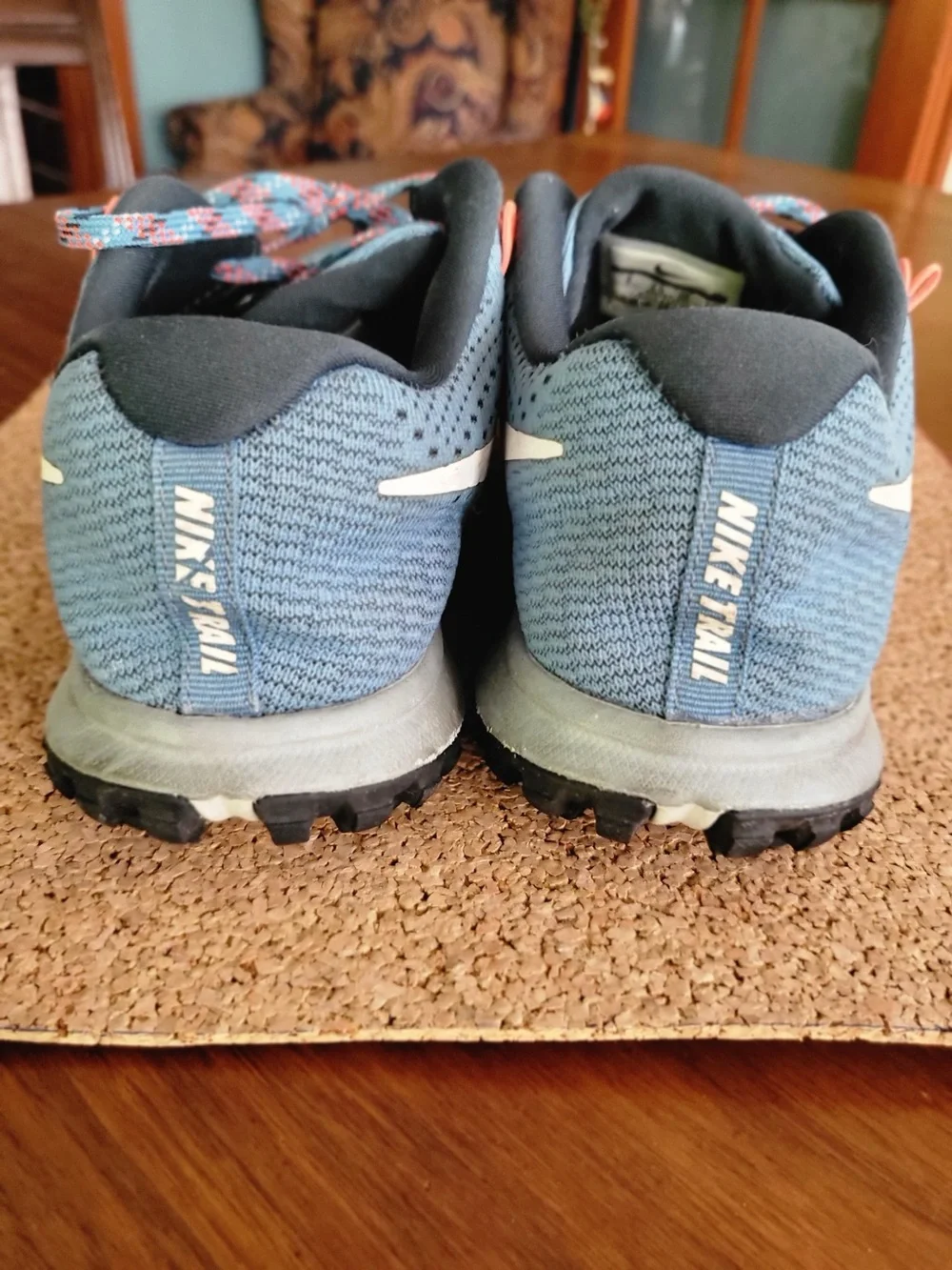Nike Air Zoom Terra Kiger 4 Trail Running Shoes – Women’s 8 – Blue/Coral – Like